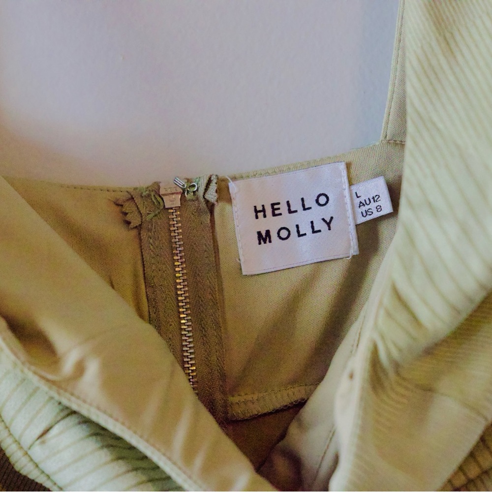 HELLOMOLLY - Picture 9 of 9